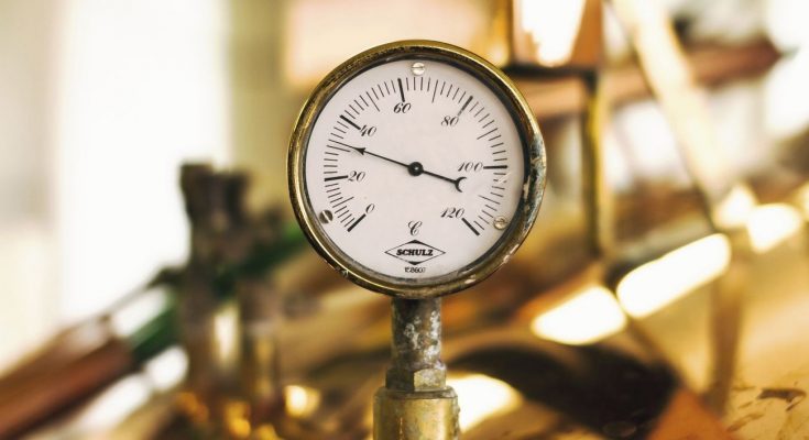 Free pressure gauge photo